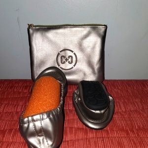 Foldable Flat Shoes with Pouchb